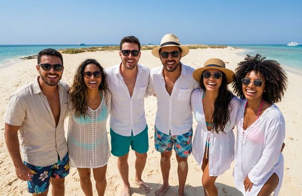 Hamata Snorkeling Cruise from Marsa Alam with Lunch and Drinks