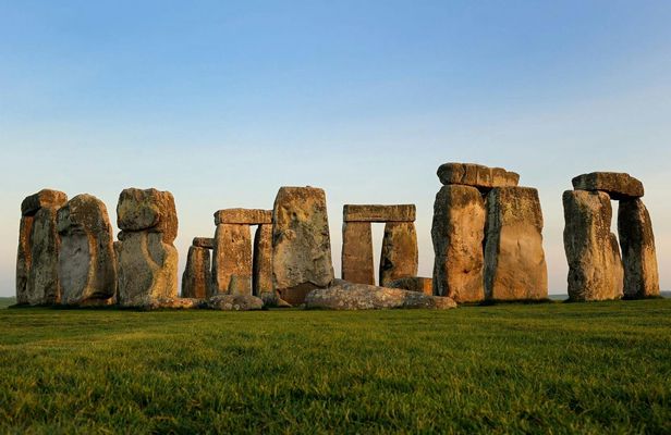 Stonehenge Half Day Tour