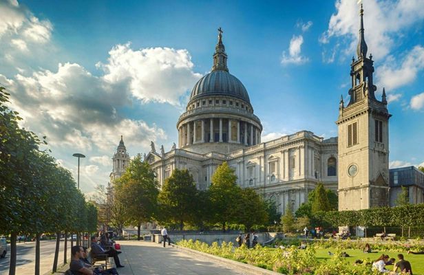 Crown Jewels of London tour with River Cruise