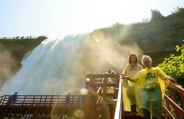 Niagara Falls full-day tour with American and Canadian sides