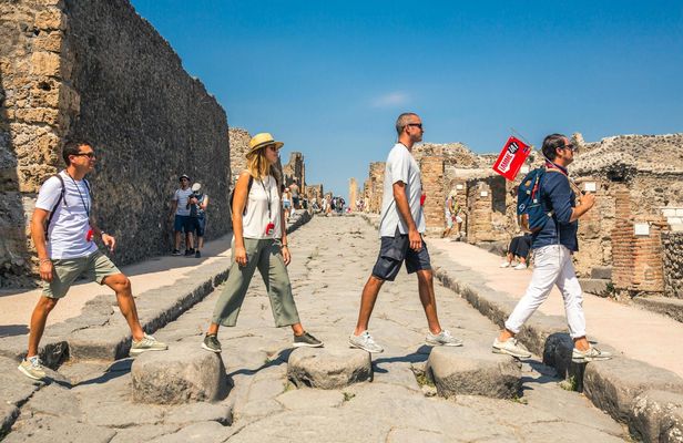 Skip-the-line guided tour of Pompeii from Sorrento