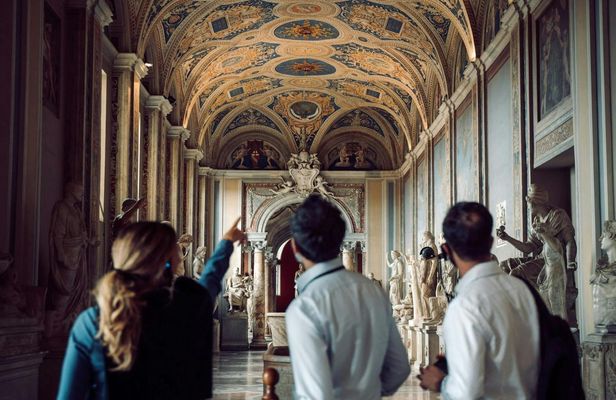 Vatican Museums and Sistine Chapel tour with St. Peter's Basilica