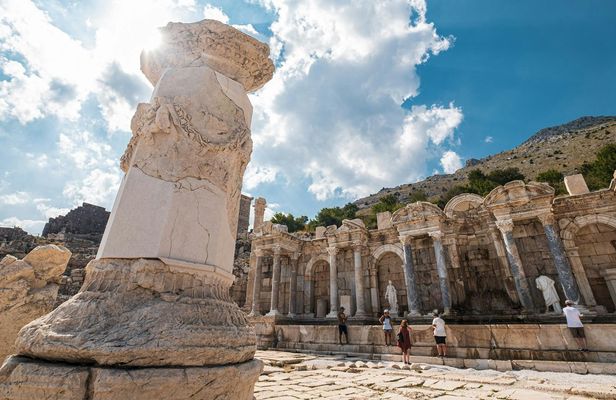 Sagalassos ancient city and Amber Canyon boat tour with lunch