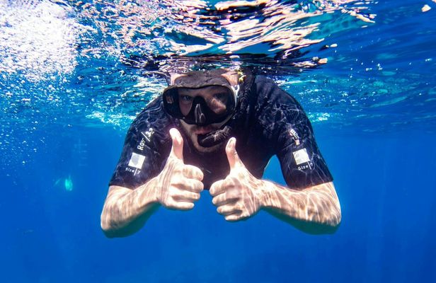 Individual snorkeling excursion by speedboat in Mallorca