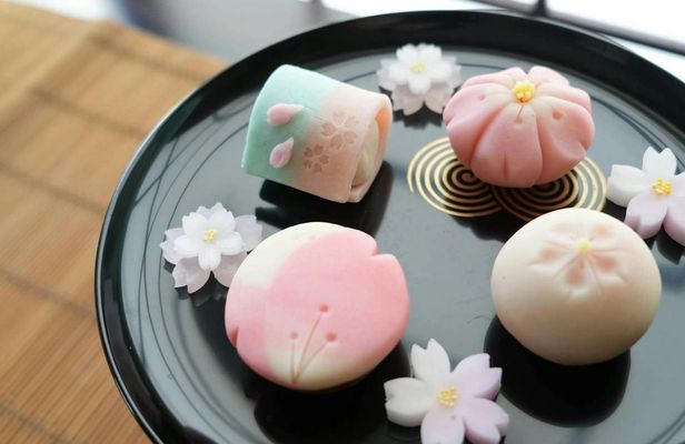 Tokyo Nerikiri Wagashi-Making with Tea Ceremony