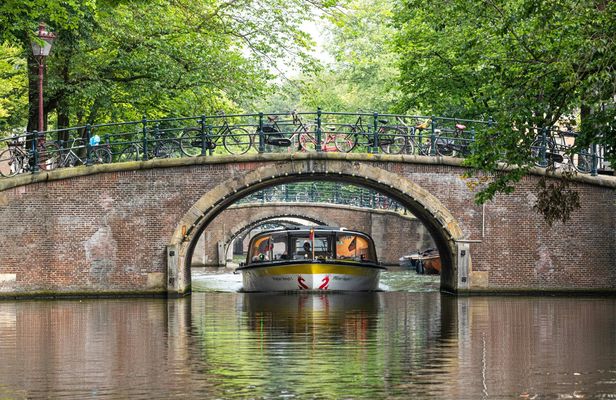 Amsterdam Canal Cruise from Damrak