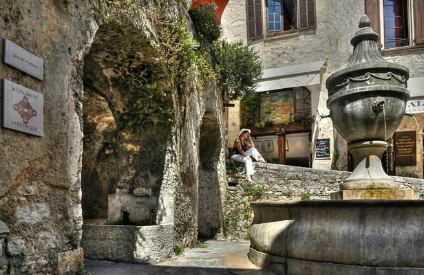 Guided tour of Cannes, Antibes and St Paul de Vence from Nice