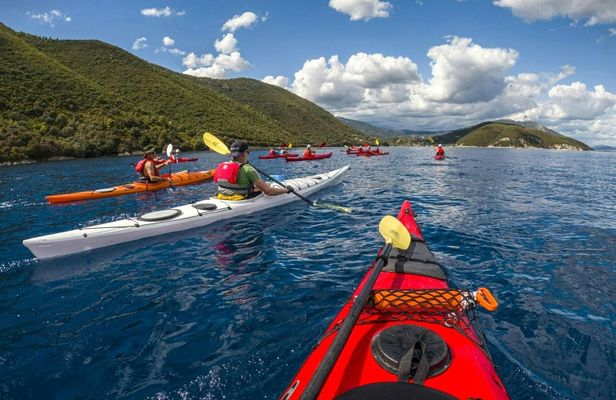Private kayaking tour to Skorpios and Madouri islands from Lefkada