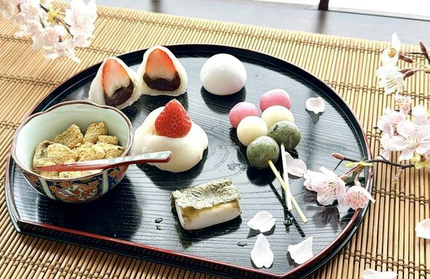 Tokyo Mochi-Making Class