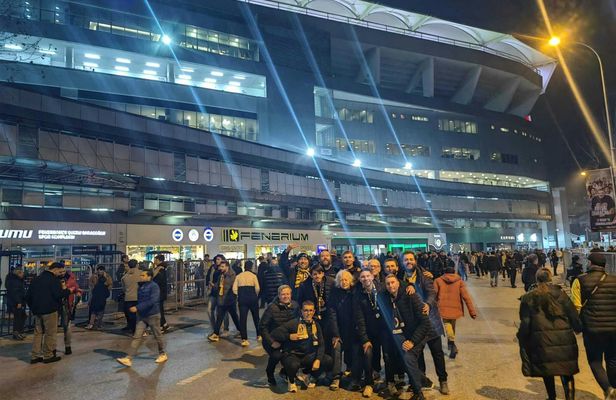 Istanbul football culture experience with local guide