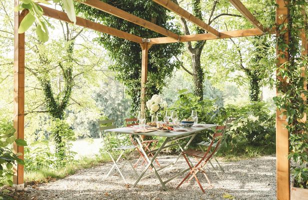 Organic Farm Picnic among Hills and Vineyards of Lake Garda
