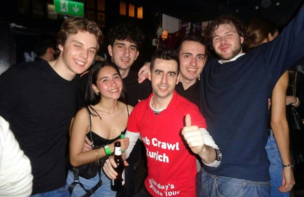 Zurich pub crawl nightlife tour