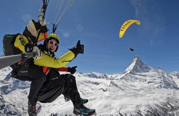 Zermatt tandem paragliding experience with Matterhorn views