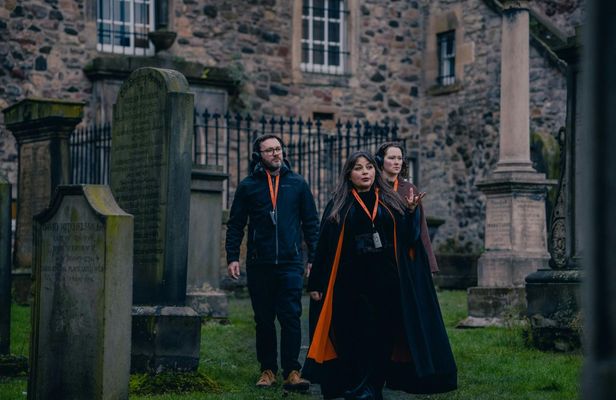 Edinburgh's underground vaults and graveyard ghost tour