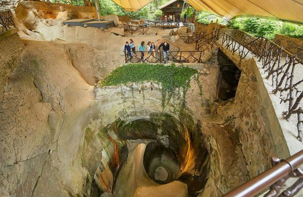 Glacier Garden Lucerne access