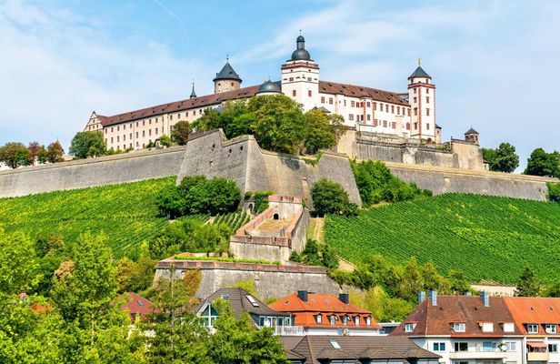 Express walking tour in Würzburg with a local