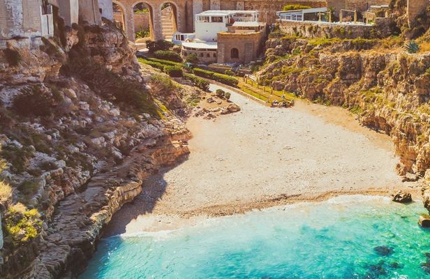 Boat trip with snorkelling and free time in Polignano from Monopoli