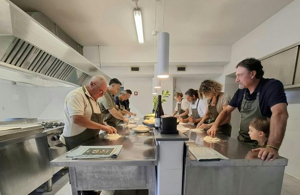 Cooking class with local ingredients on the slope of Etna