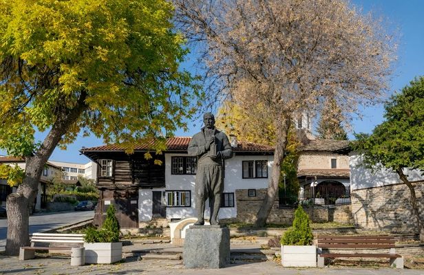 Dryanovo heritage and prehistoric Europe from Veliko Tarnovo