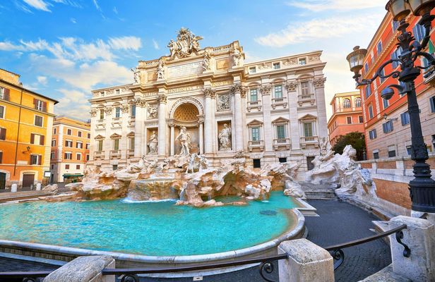 Trevi Fountain entrance with panoramic terrace visit