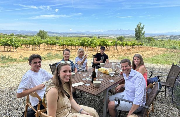 Cava and wine tasting day trip from Barcelona