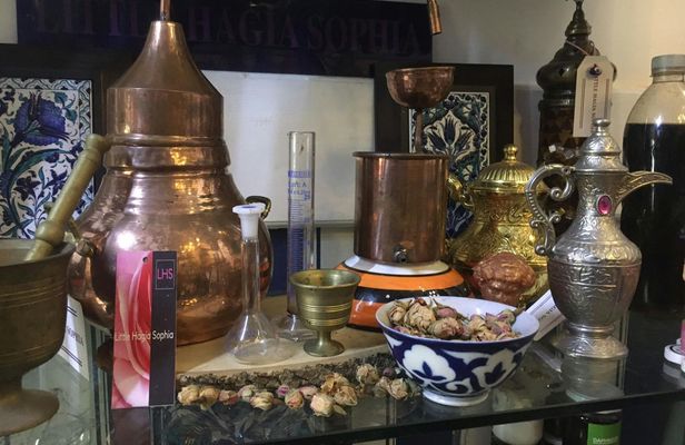 Aromatherapy workshop in Istanbul, essential oils of the Silk Road