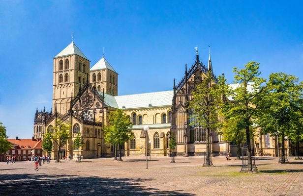 Tour of Münster's most photogenic spots with a local