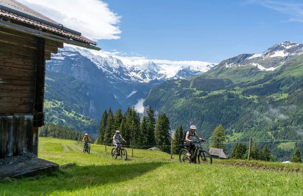 E-Bike tour from Lauterbrunnen to Isenfluh