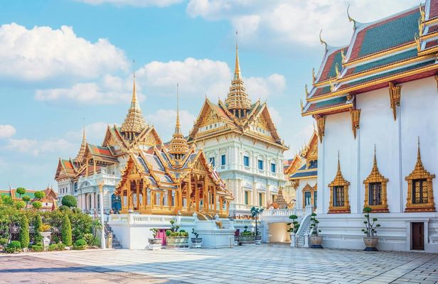 Grand Palace Bangkok private tour in Italian from Laem Chabang Port