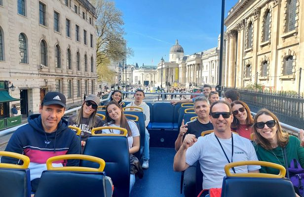 Panoramic London 2-hour open-top bus tour with live guide
