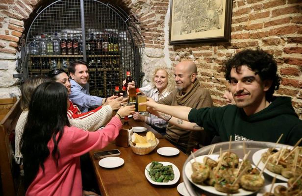 Madrid tapas tour with drinks and a local guide