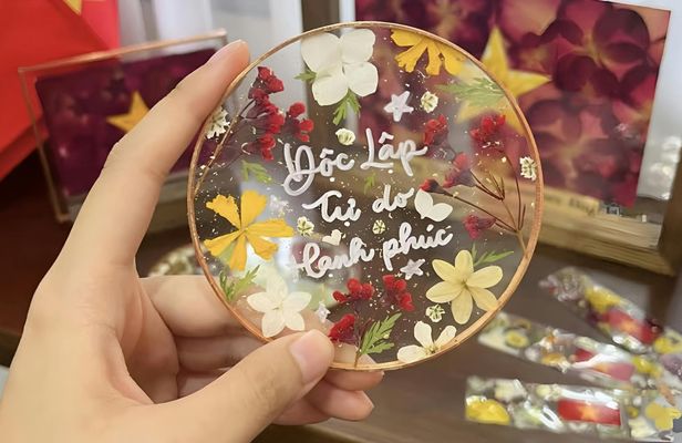 1-hour dried flower art workshop in Ho Chi Minh City