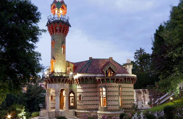Capricho de Gaudí, Santillana del Mar and Santander tour from Bilbao
