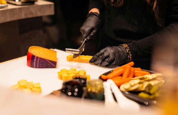 Private Amsterdam cheese tasting experience