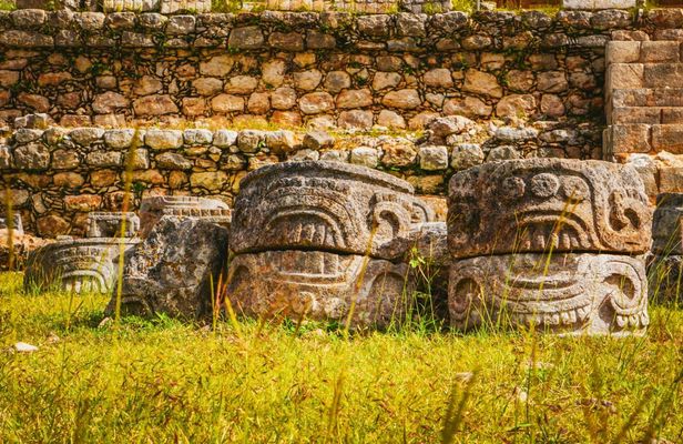 Historical tour of the Ruta Pucc with pick-up from Mérida