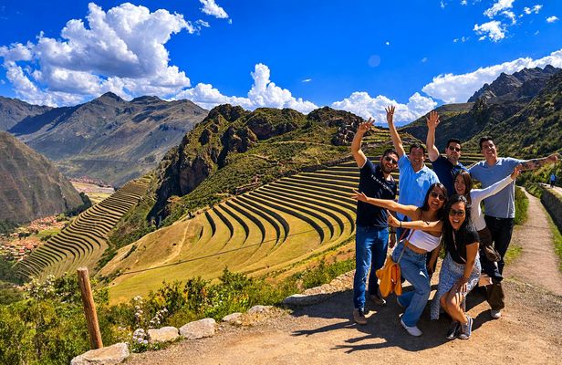 Sacred Valley tour with Maras, Morayam and Ollantaytambo
