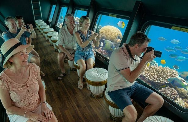 Sea Scope semi-submarine experience from Makadi Bay in Hurghada