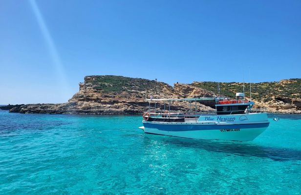 Malta private boat trip to Comino, Blue Lagoon and Gozo