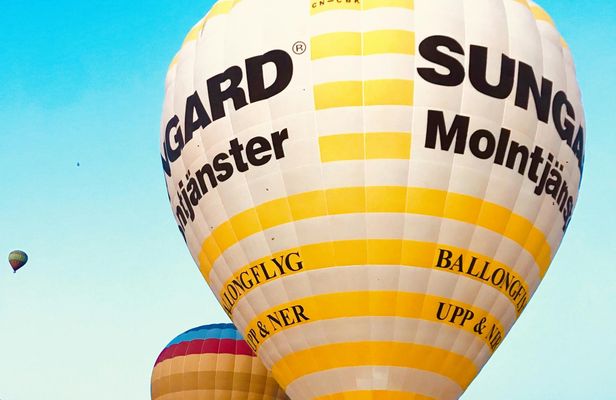 Marrakech hot-air balloon experience with breakfast in a Berber Haima
