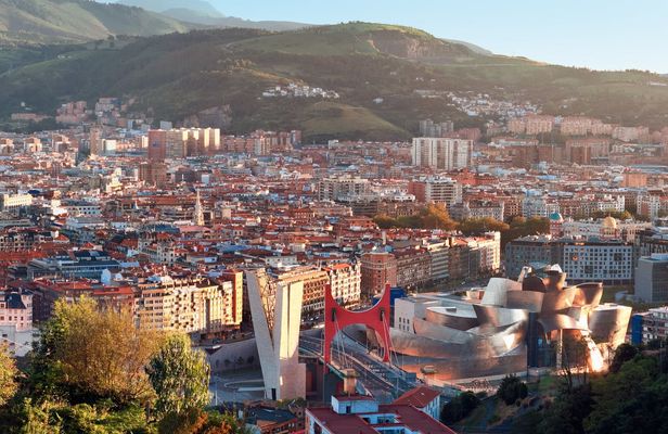 Bilbao and Gaztelugatxe private tour from San Sebastián