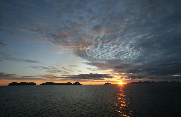 Lofoten midnight sun cruise from Svolvær