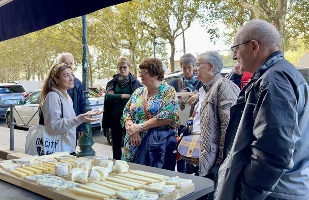 Food walking tour in Lyon