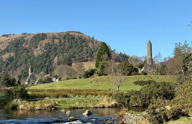 Wicklow Mountains and Dublin highlights guided tour