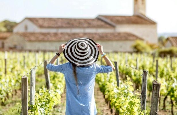 Bordeaux to Saint-Émilion and Margaux small-group wine tour
