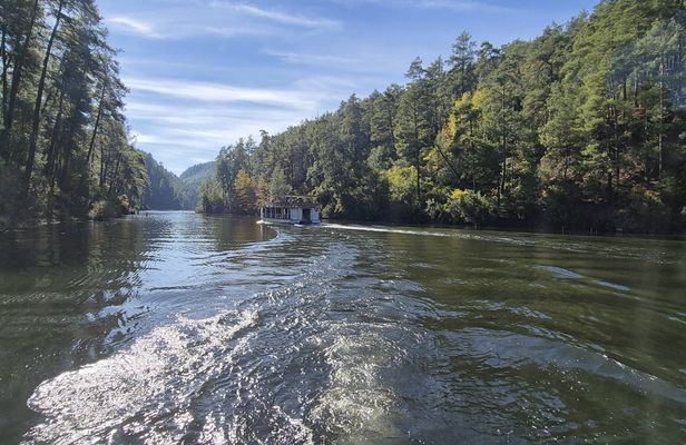 Taurus Mountains adventure with Karacaören Lake boat tour and lunch