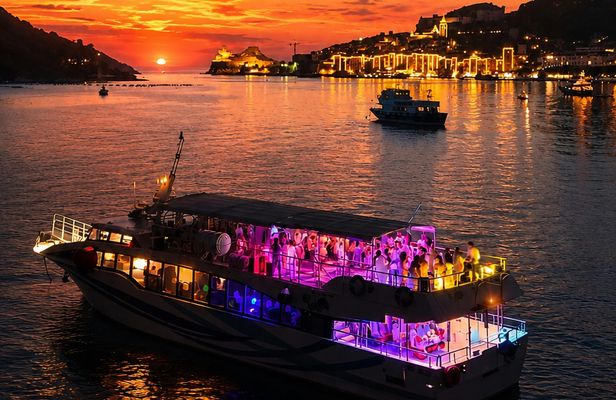 Portovenere and Palmaria Sunset Cruise with Aperitivo