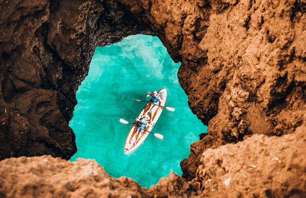 Caves and cliffs kayak tour in Albufeira