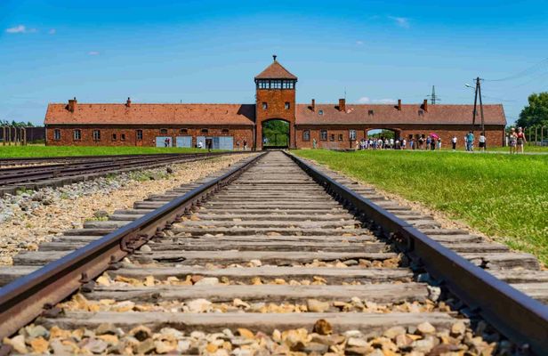 Auschwitz and Birkenau self-guided tour with transfer from Krakow