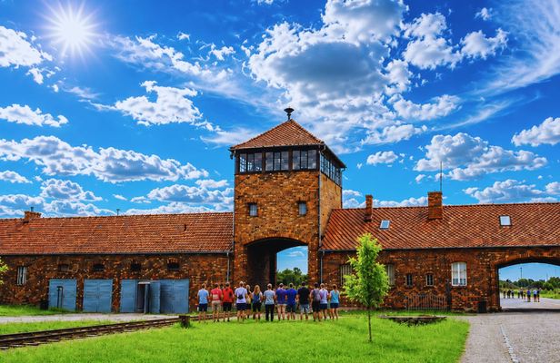 Full-Day Auschwitz-Birkenau and Oskar Schindler Factory Tour from Krakow