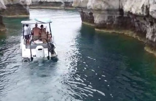 Gems of Lindos 2-hour private boat trip